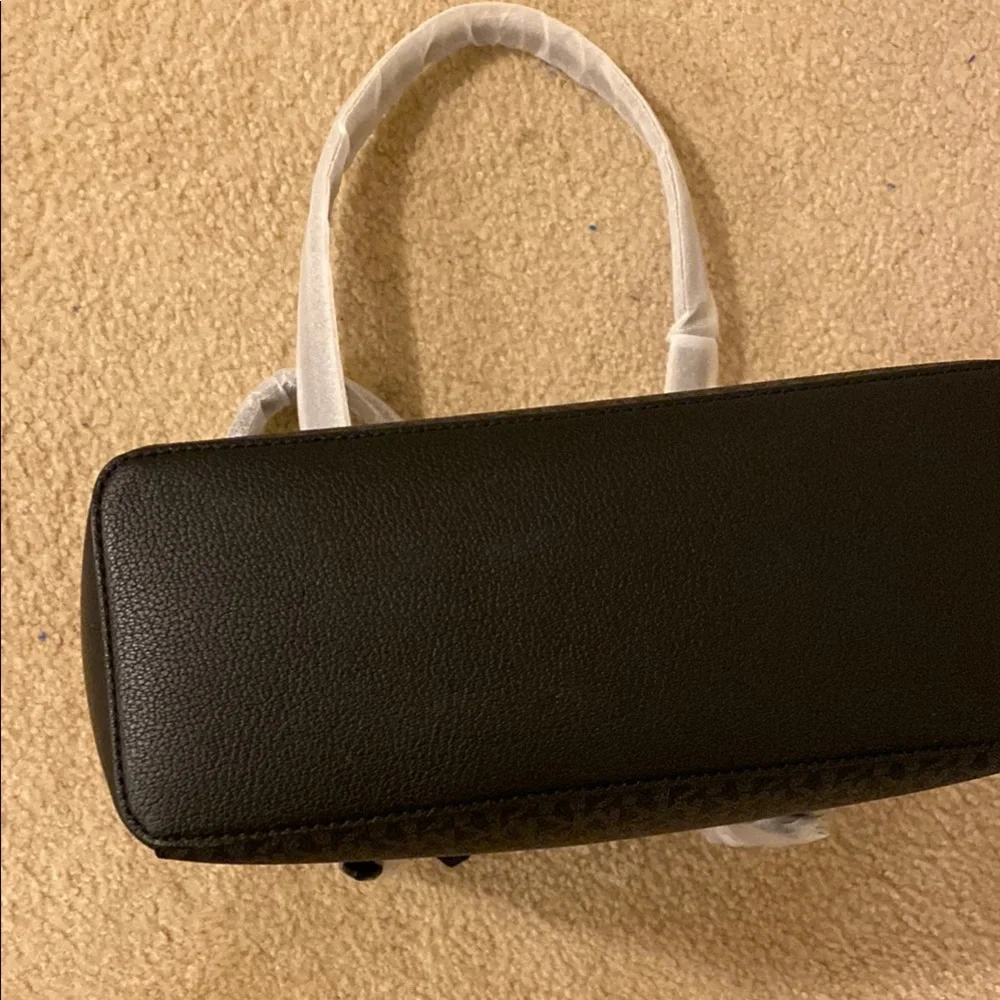 Michael Kors Black Tote Bag - Picture 11 of 12